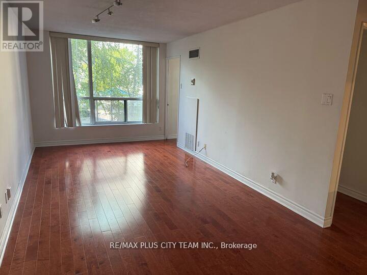 206 - 92 King Street E Property Photo 2