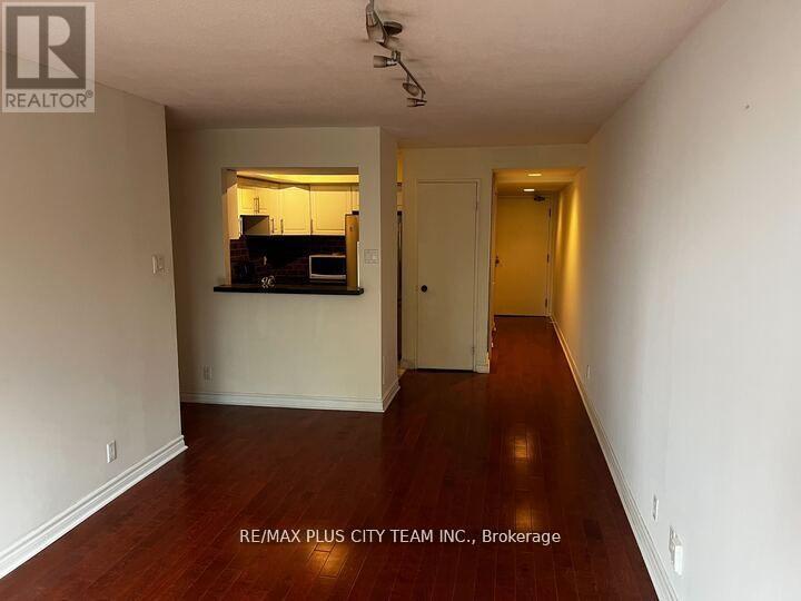 206 - 92 King Street E Property Photo 5
