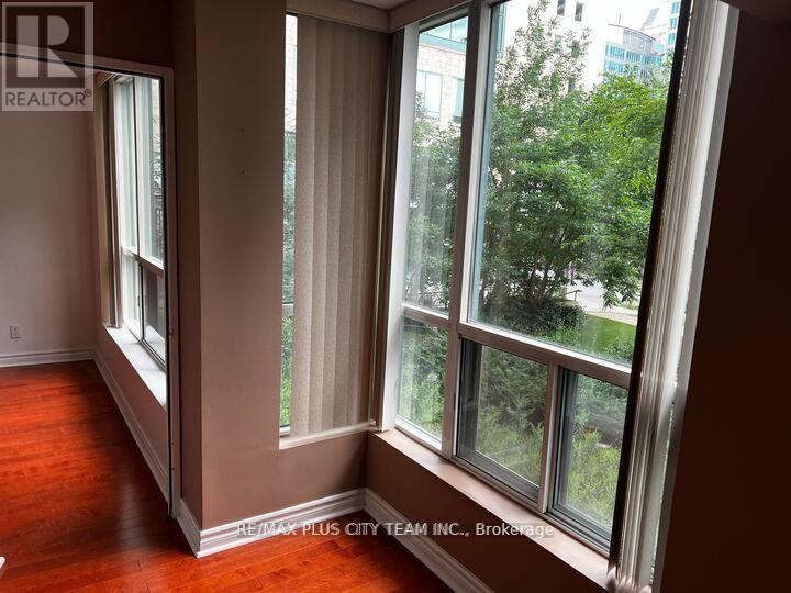 206 - 92 King Street E Property Photo 10