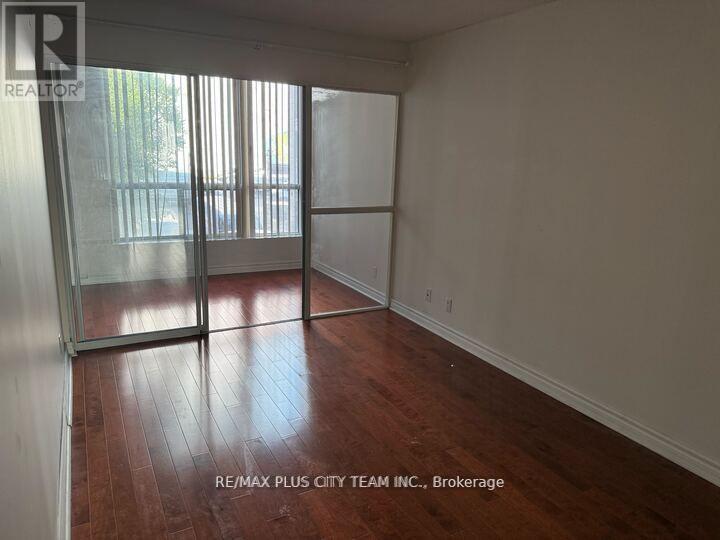 206 - 92 King Street E Property Photo 12