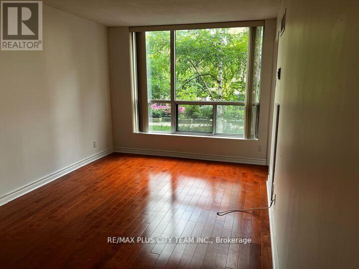 206 - 92 King Street E Property Photo 16