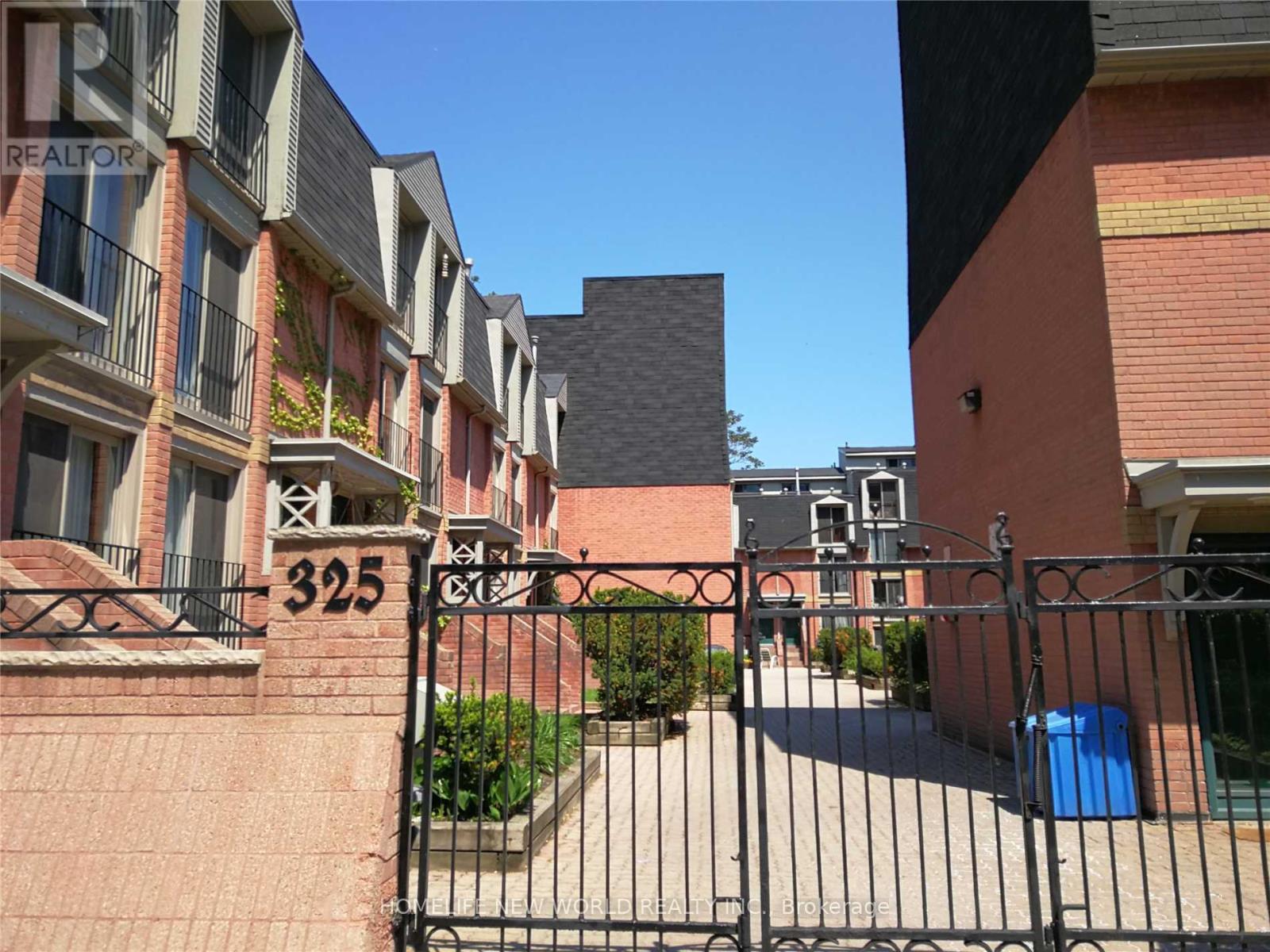 33 - 325 Jarvis Street Property Photo 2