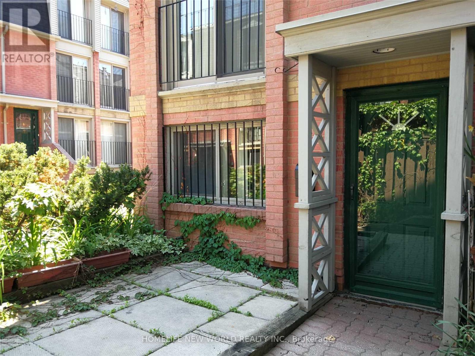 33 - 325 Jarvis Street Property Photo 6