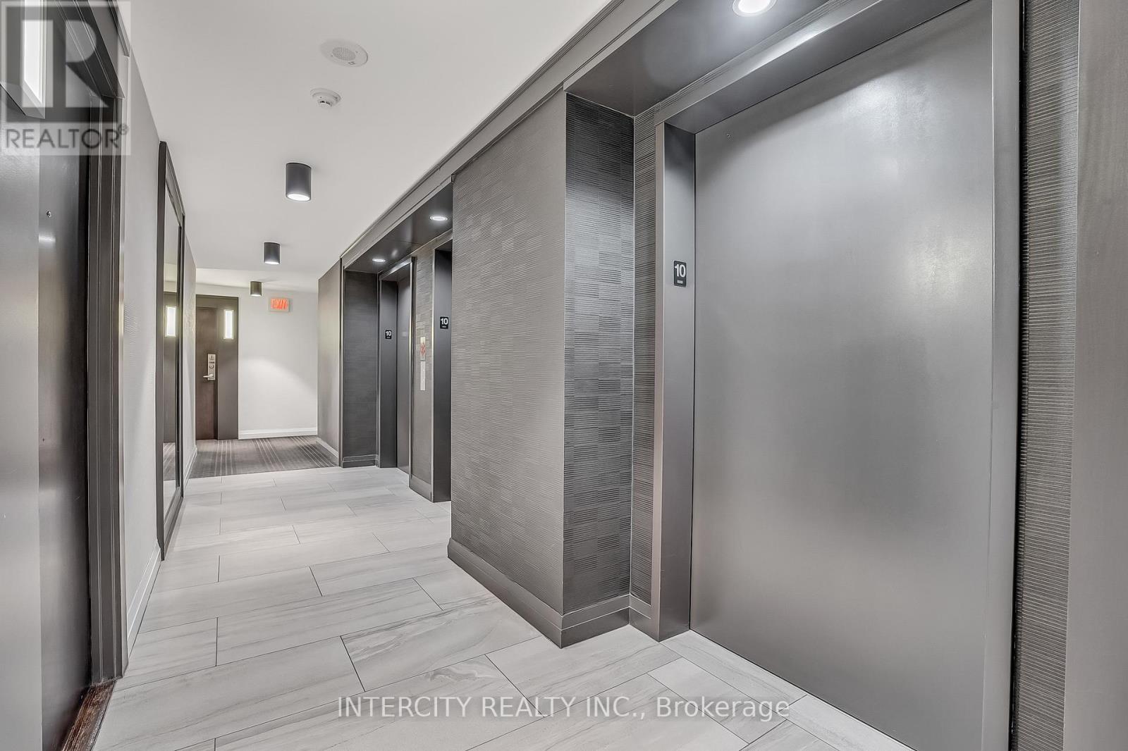 1010 - 12 Yonge Street Property Photo 5