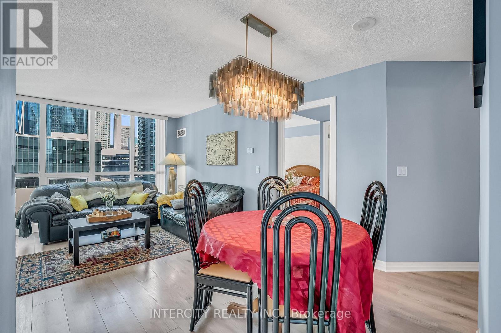 1010 - 12 Yonge Street Property Photo 11