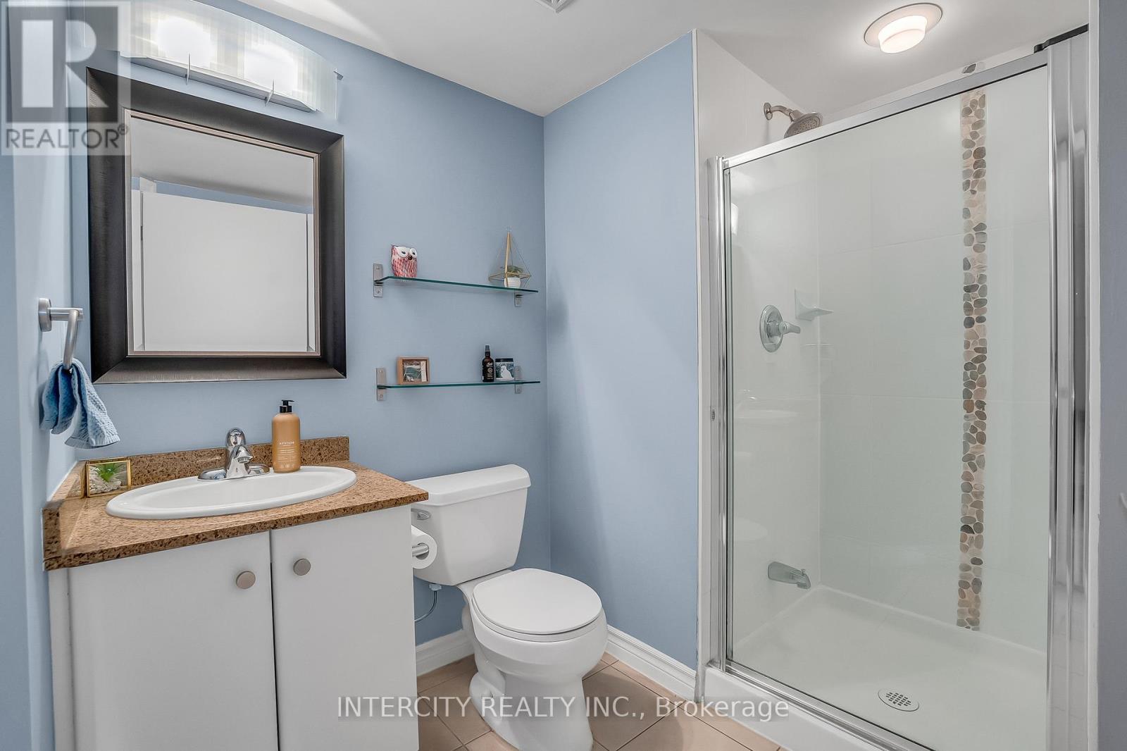 1010 - 12 Yonge Street Property Photo 30