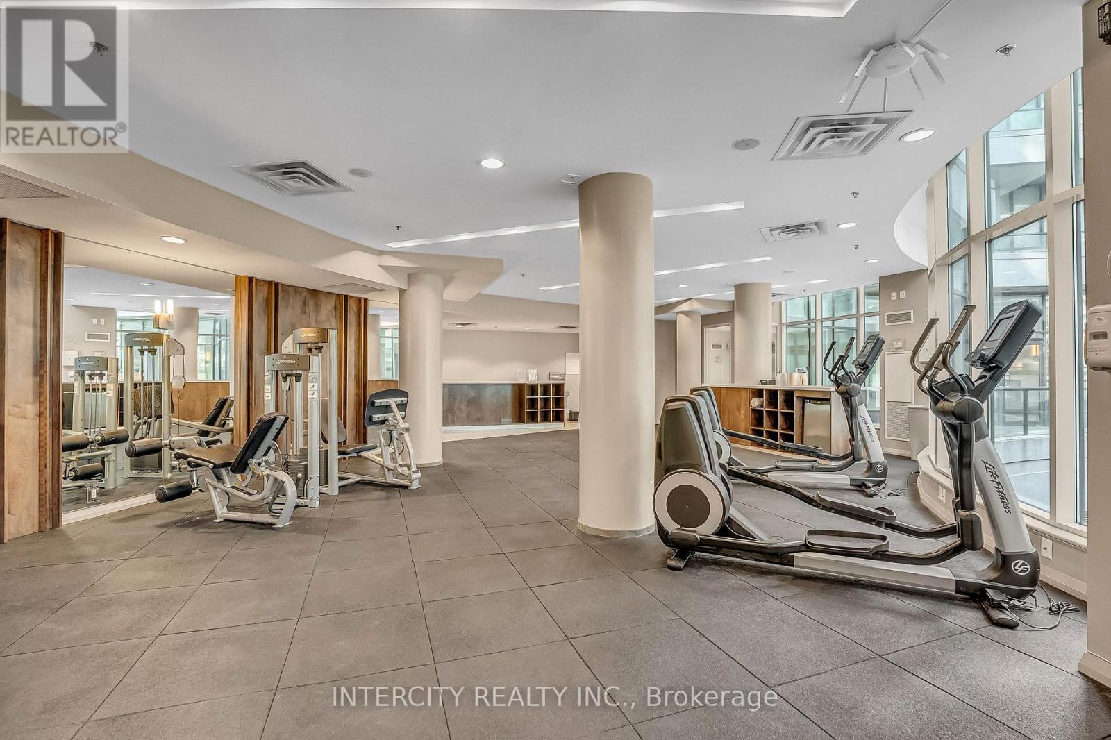 1010 - 12 Yonge Street Property Photo 36