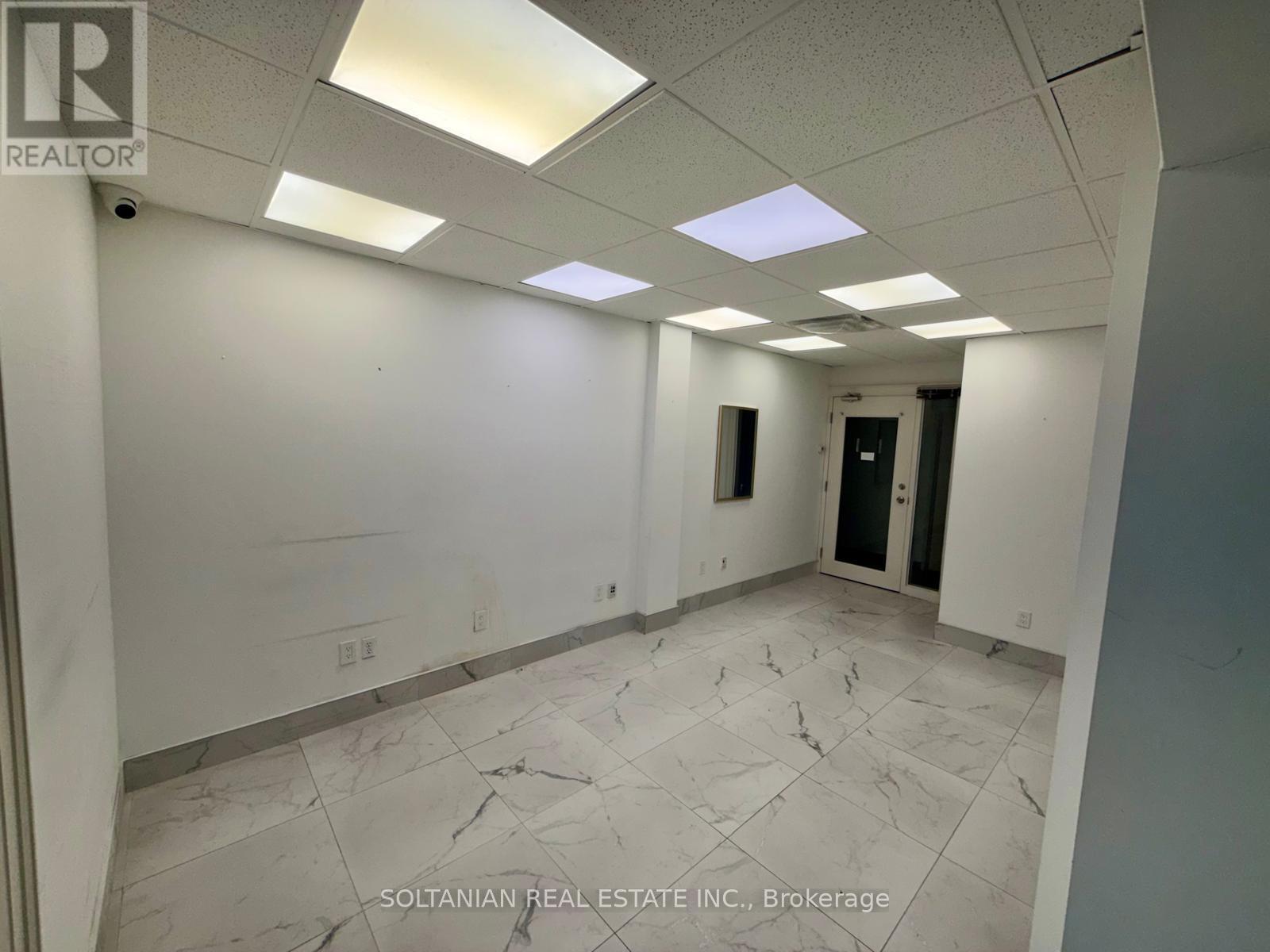 202 - 175 Willowdale Avenue Property Photo 4