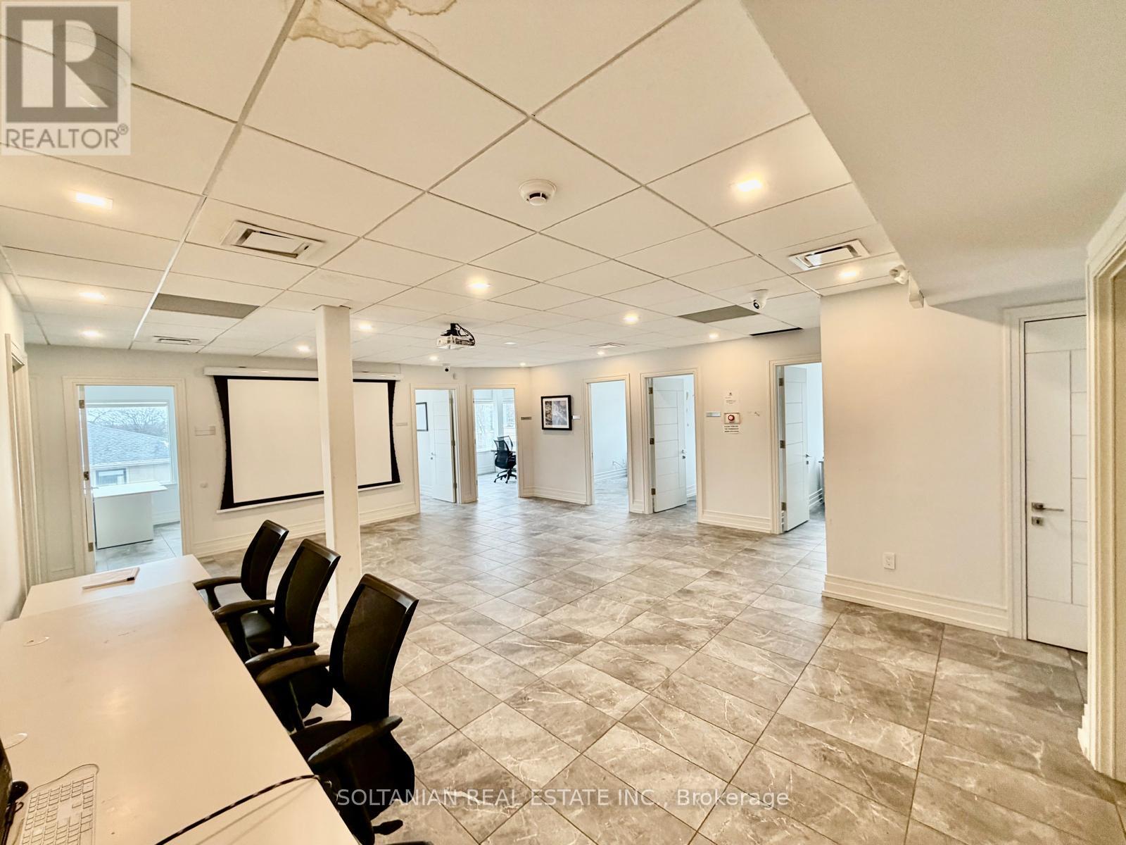 300 - 175 Willowdale Avenue Property Photo 4