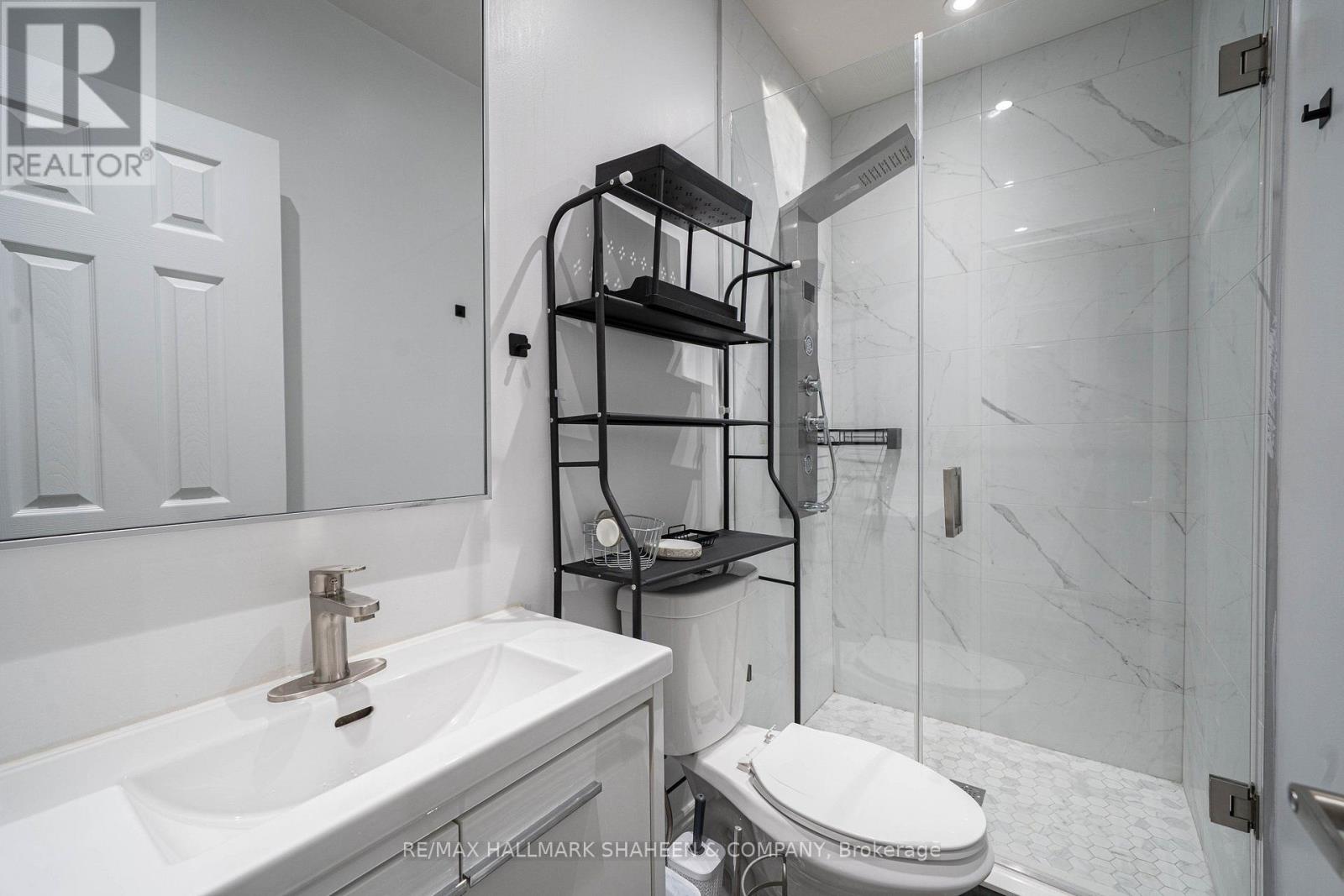 Studio - 208 Dovercourt Road Property Photo 14