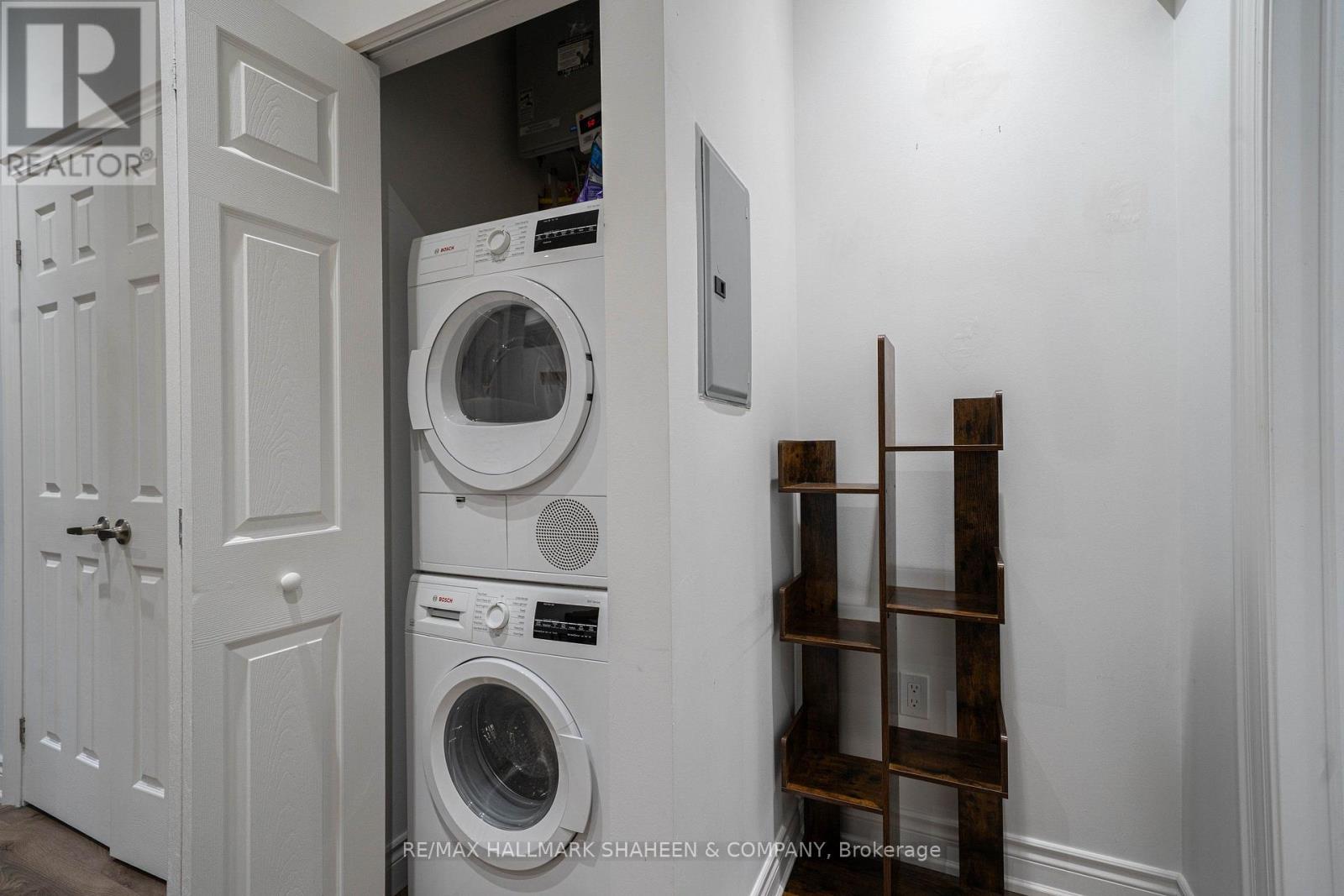 Studio - 208 Dovercourt Road Property Photo 15