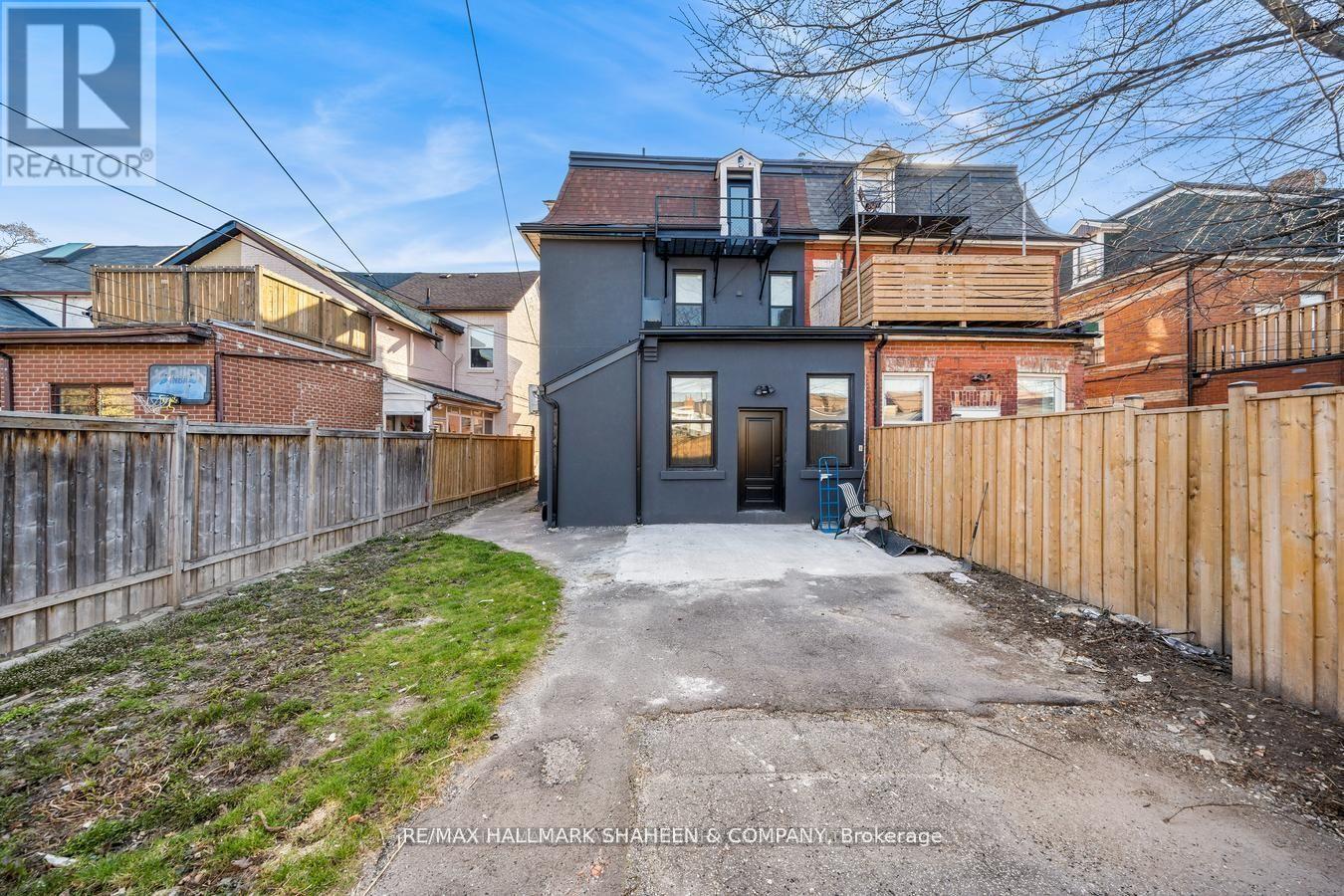 Studio - 208 Dovercourt Road Property Photo 16