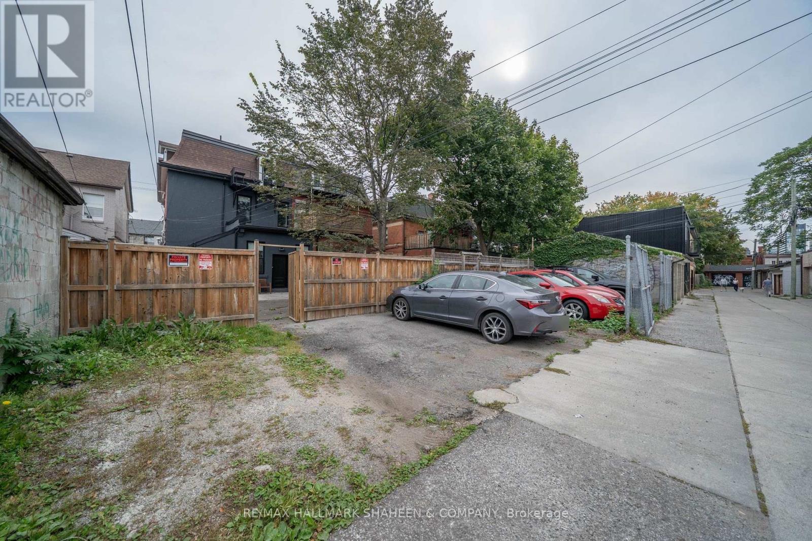 Studio - 208 Dovercourt Road Property Photo 20