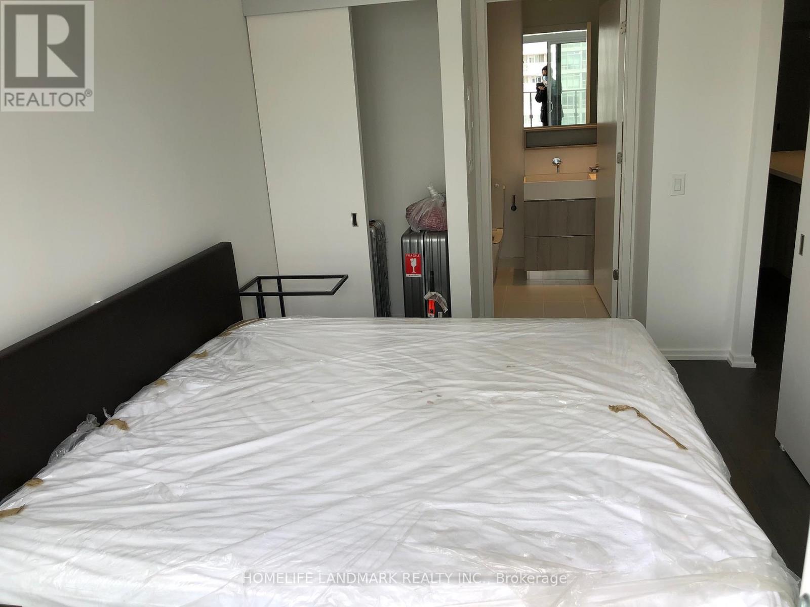 1209 - 5 Soudan Avenue Property Photo 10