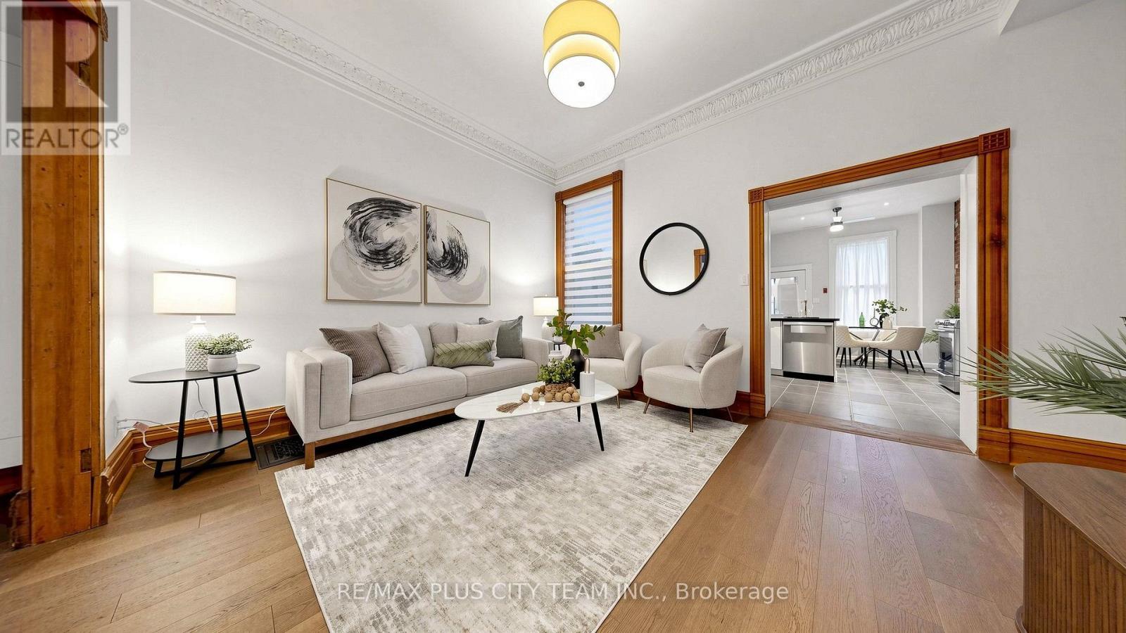 201 Seaton Street Property Photo 12
