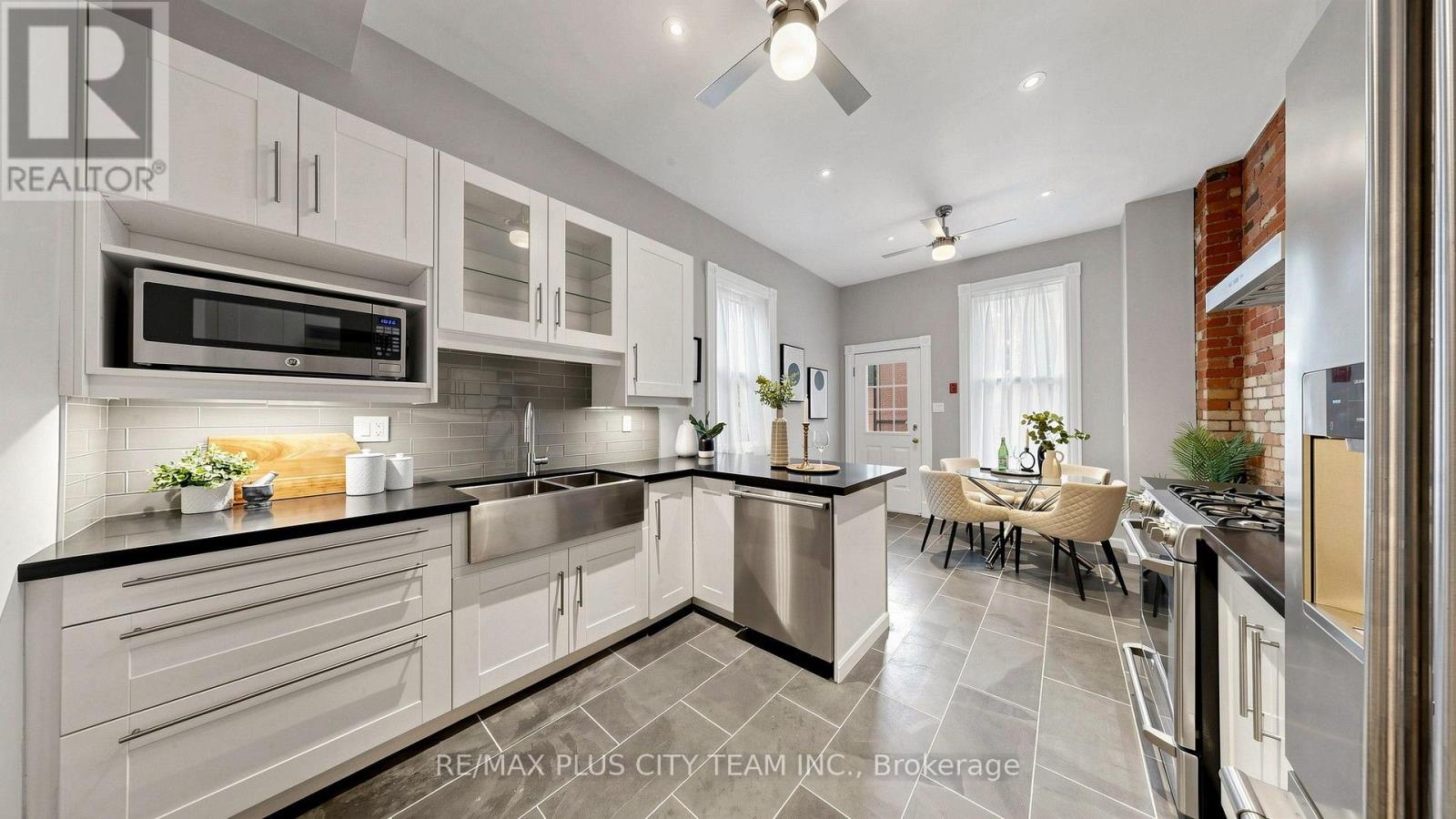 201 Seaton Street Property Photo 16