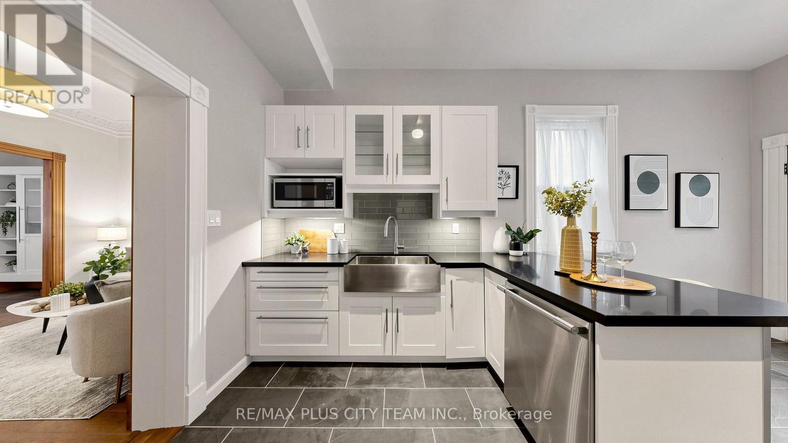 201 Seaton Street Property Photo 17