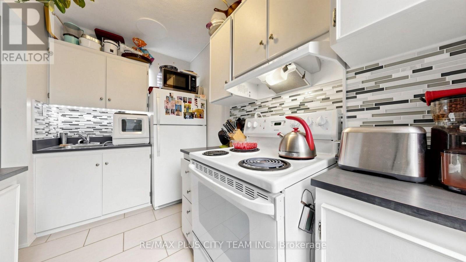 201 Seaton Street Property Photo 42