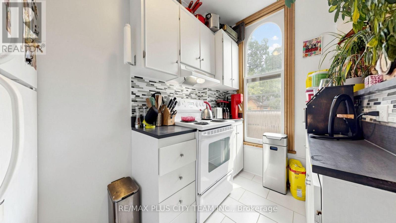 201 Seaton Street Property Photo 43