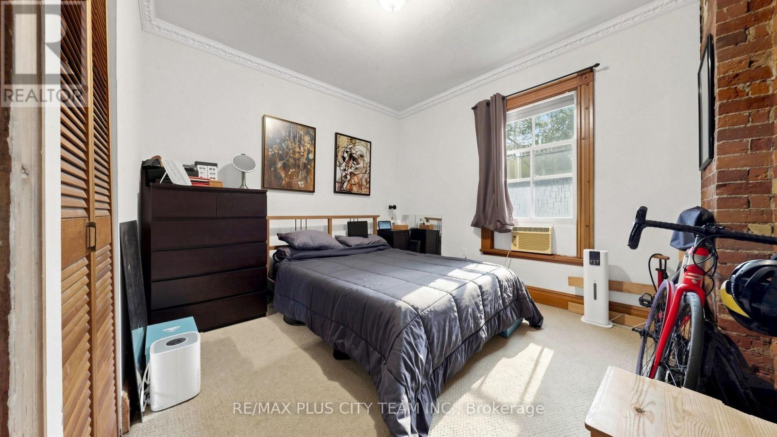201 Seaton Street Property Photo 44