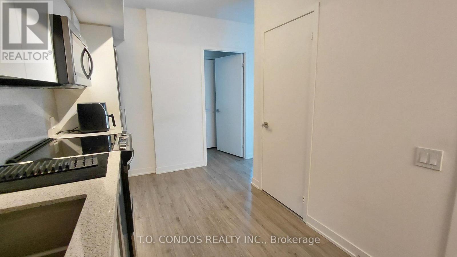 349 - 500 WILSON AVENUE Property Photo 1