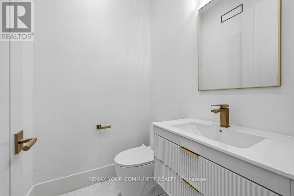 Aurelia Suite - 217 Churchill Avenue Property Photo 12