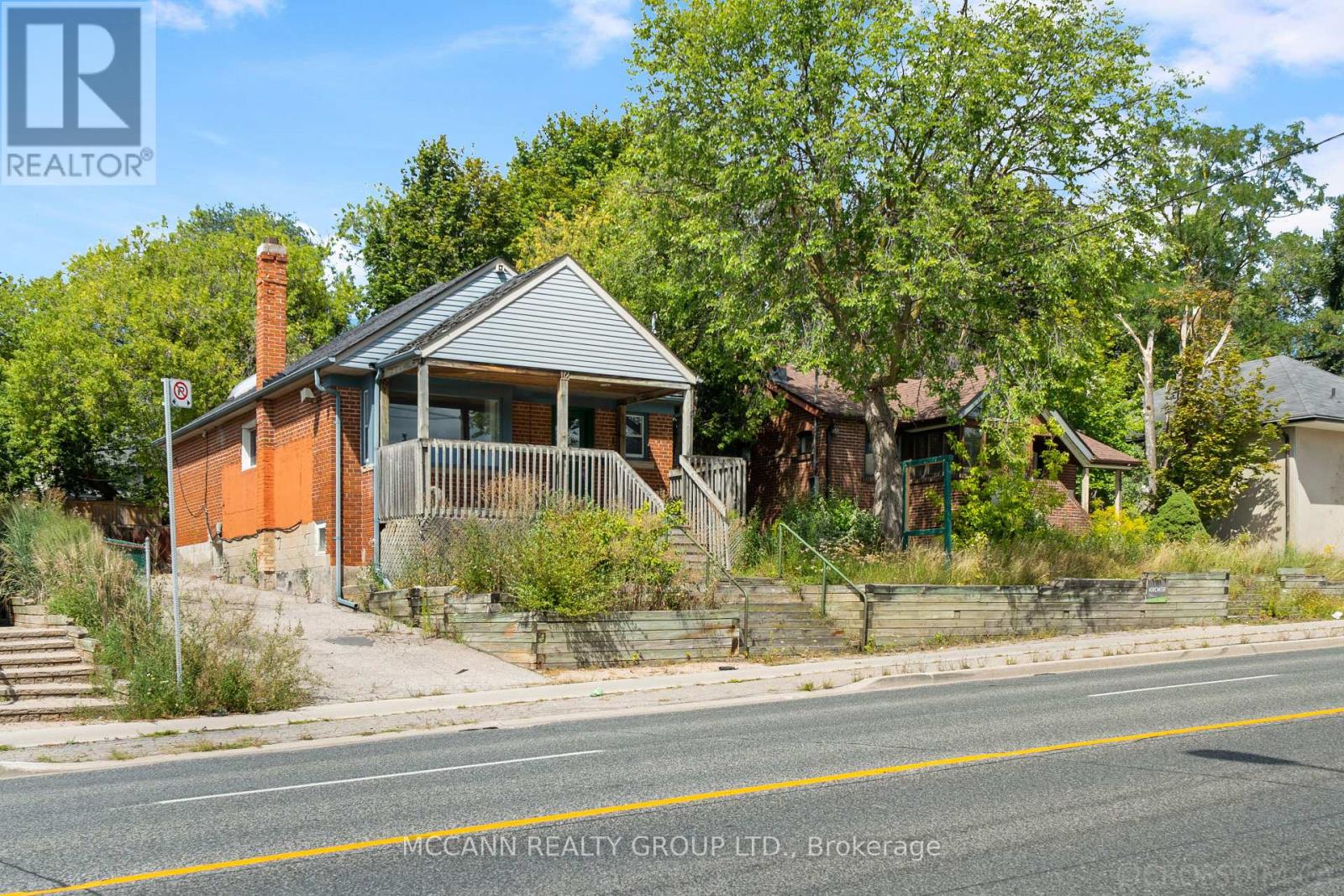 110-112 Sheppard Avenue W Property Photo 4