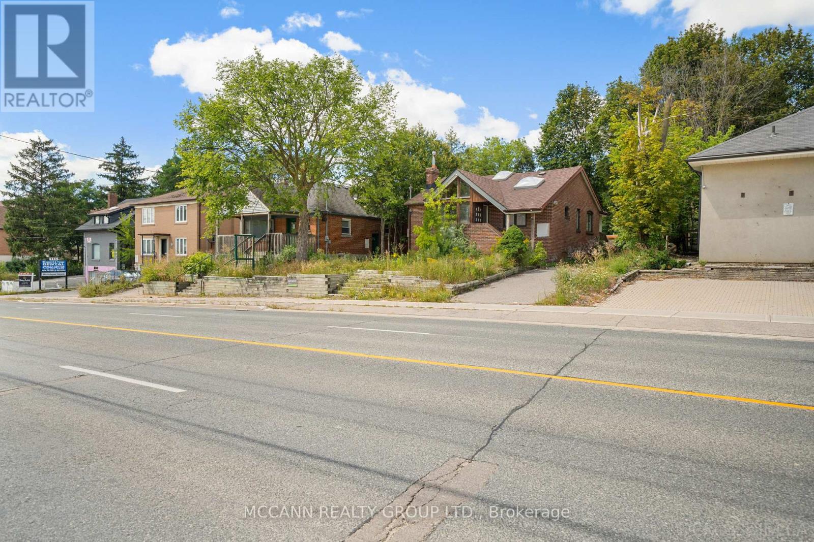 110-112 Sheppard Avenue W Property Photo 7