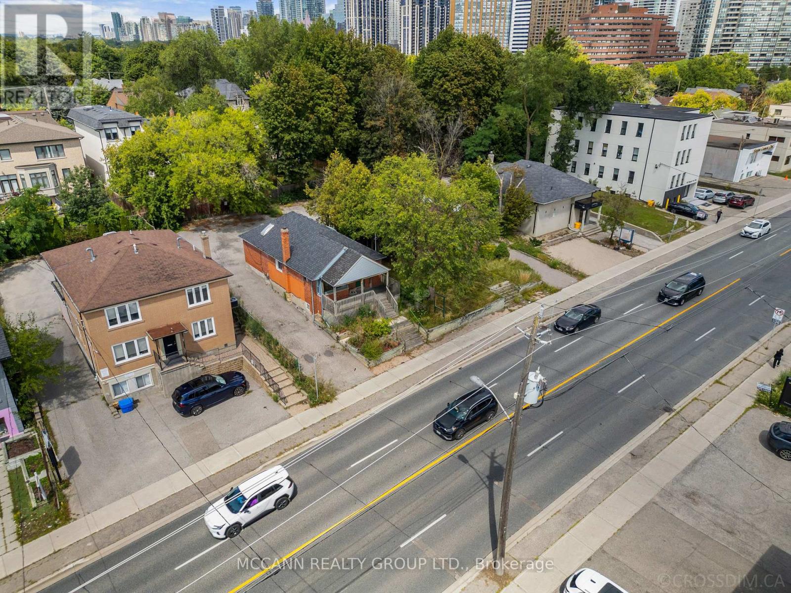 110-112 Sheppard Avenue W Property Photo 22