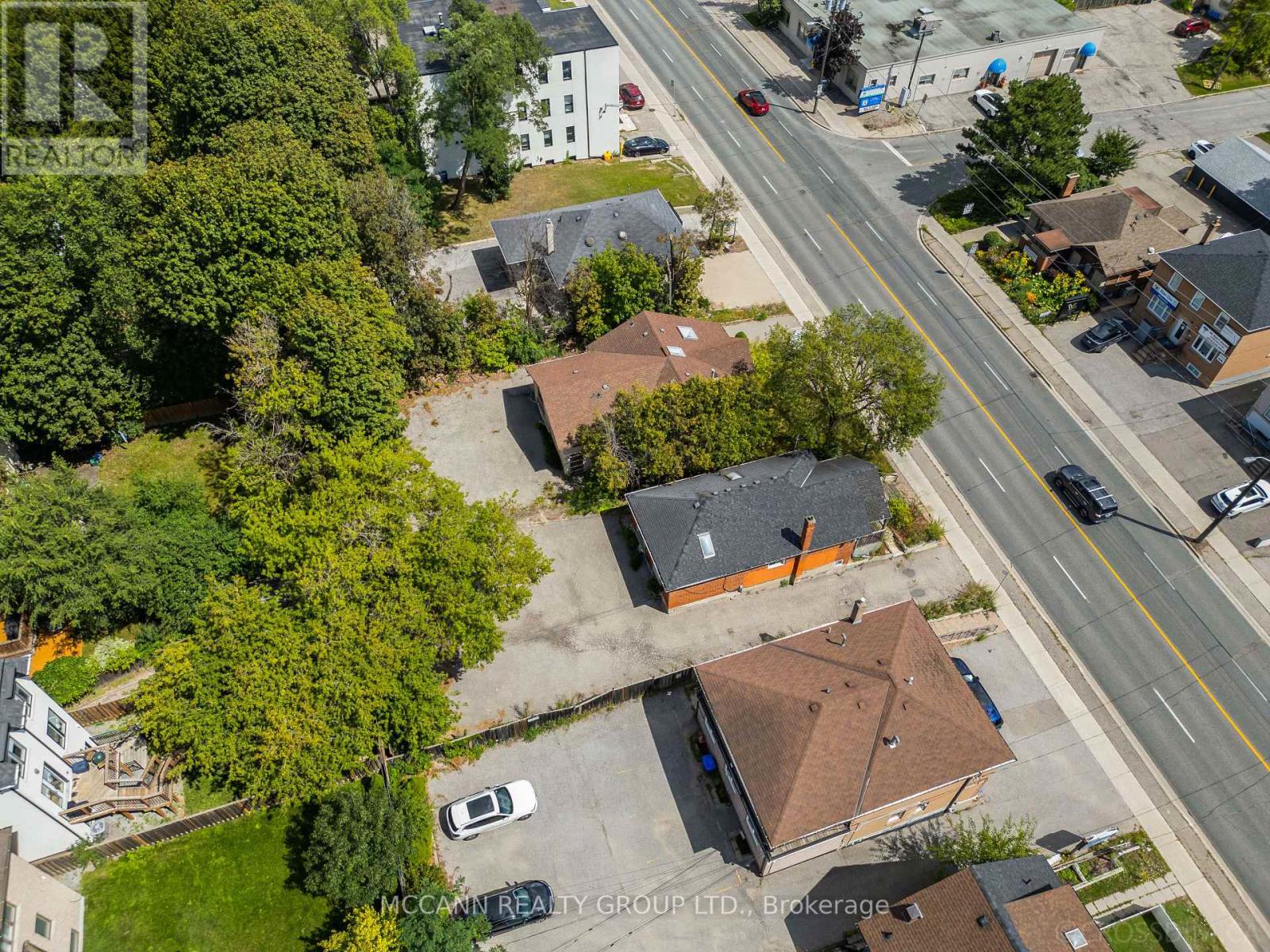 110-112 Sheppard Avenue W Property Photo 24