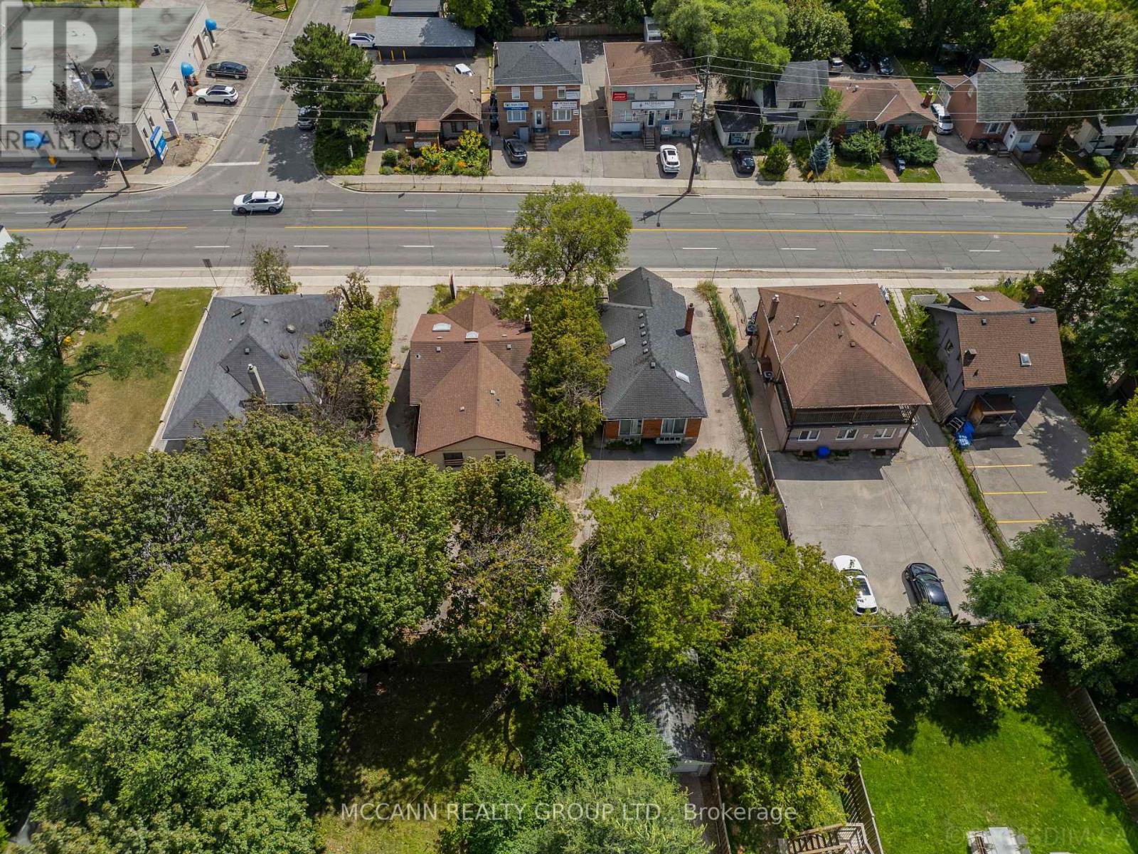 110-112 Sheppard Avenue W Property Photo 25