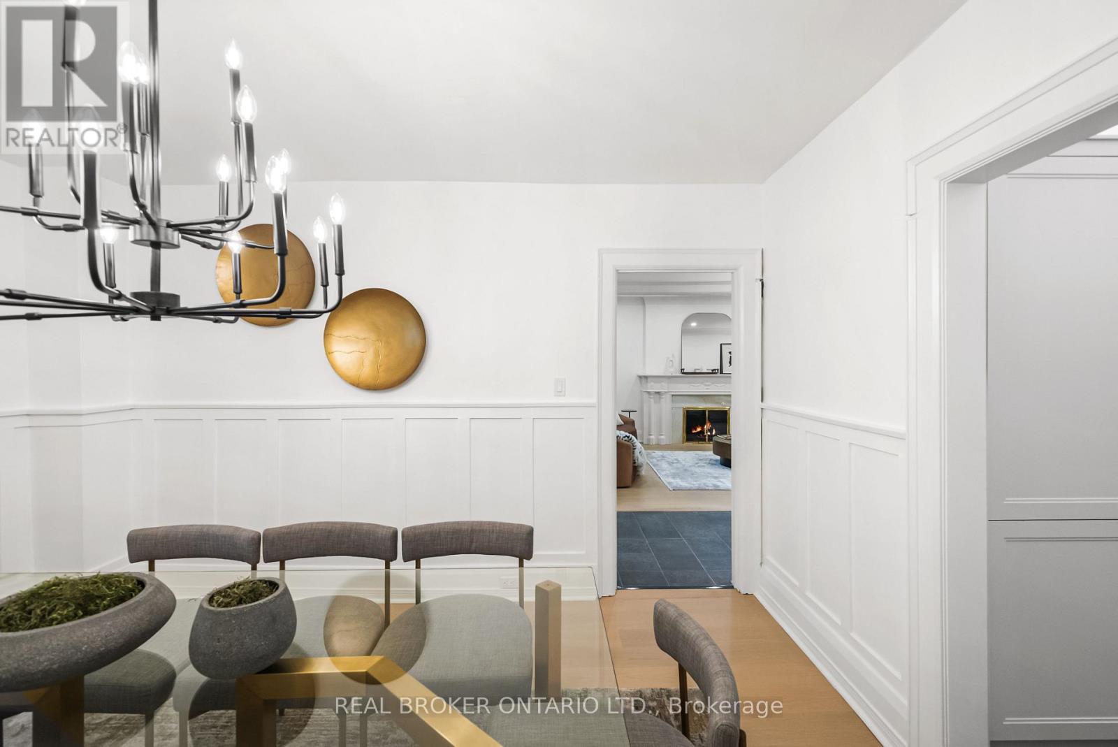 69 Chaplin Crescent Property Photo 17