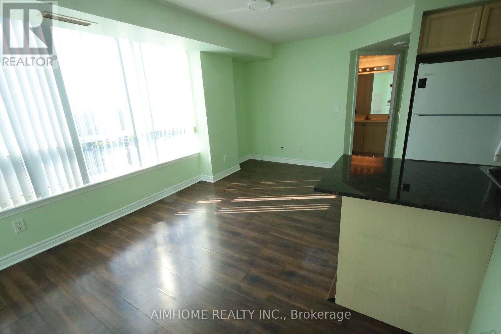 2107 - 17 Barberry Place Property Photo 5