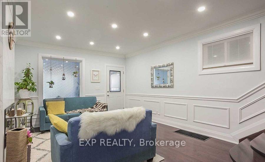 1231 Bathurst Street Property Photo 4