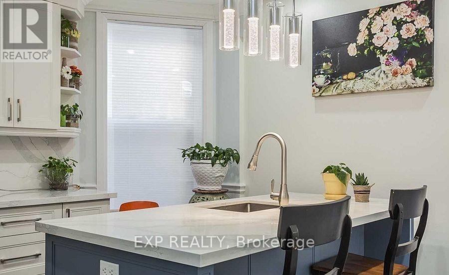 1231 Bathurst Street Property Photo 6