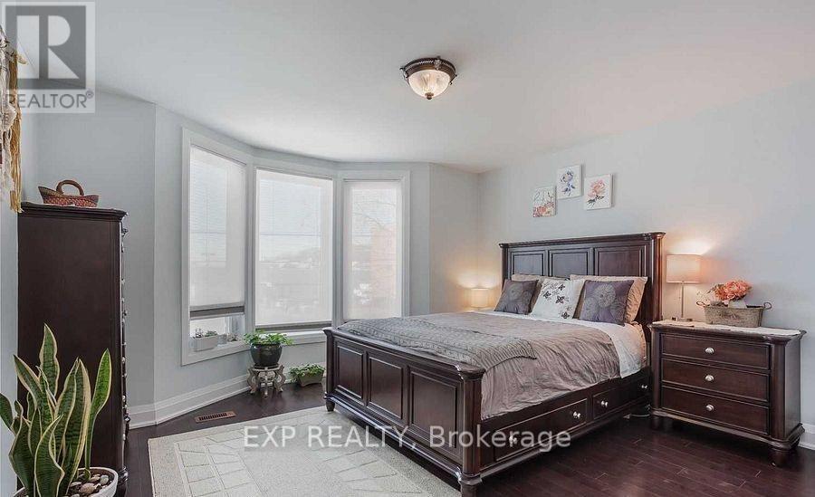 1231 Bathurst Street Property Photo 15