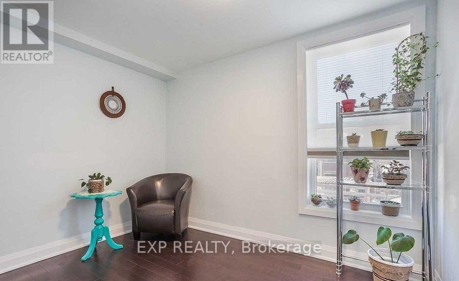 1231 Bathurst Street Property Photo 18