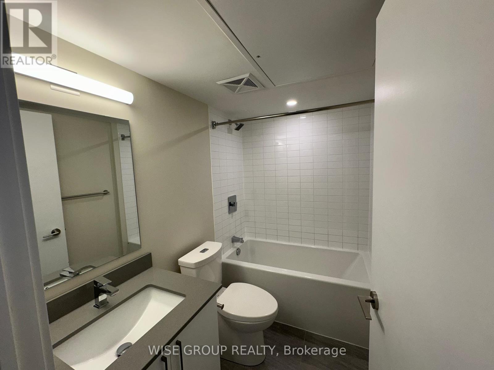1005 - 38 Monte Kwinter Court Property Photo 14