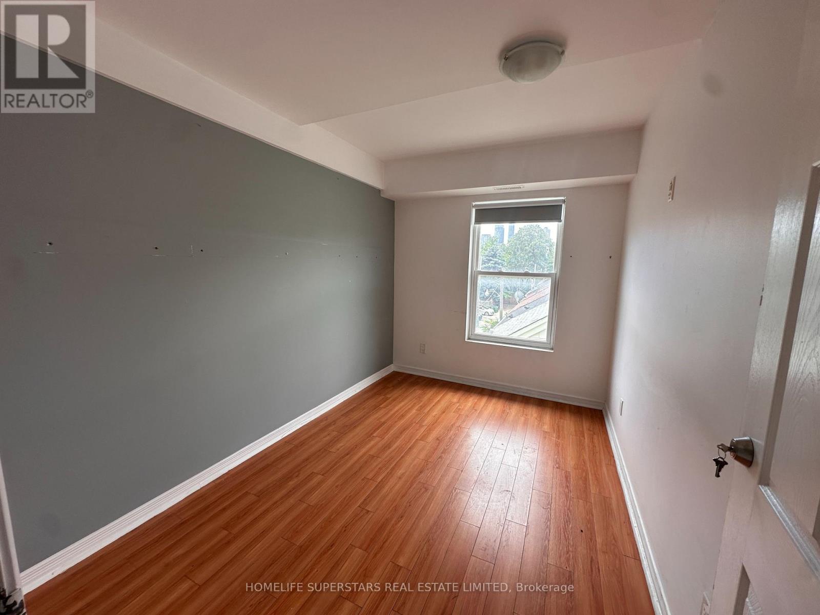 204 - 38 Kensington Place Property Photo 3