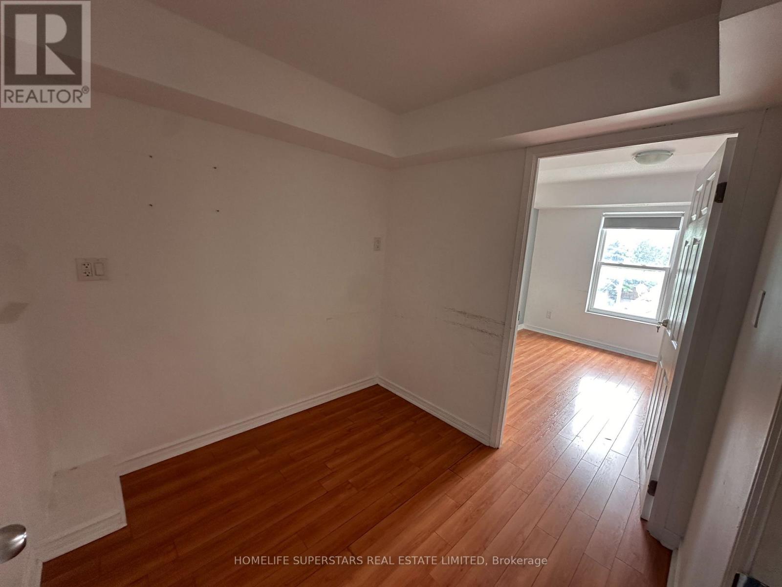 204 - 38 Kensington Place Property Photo 5