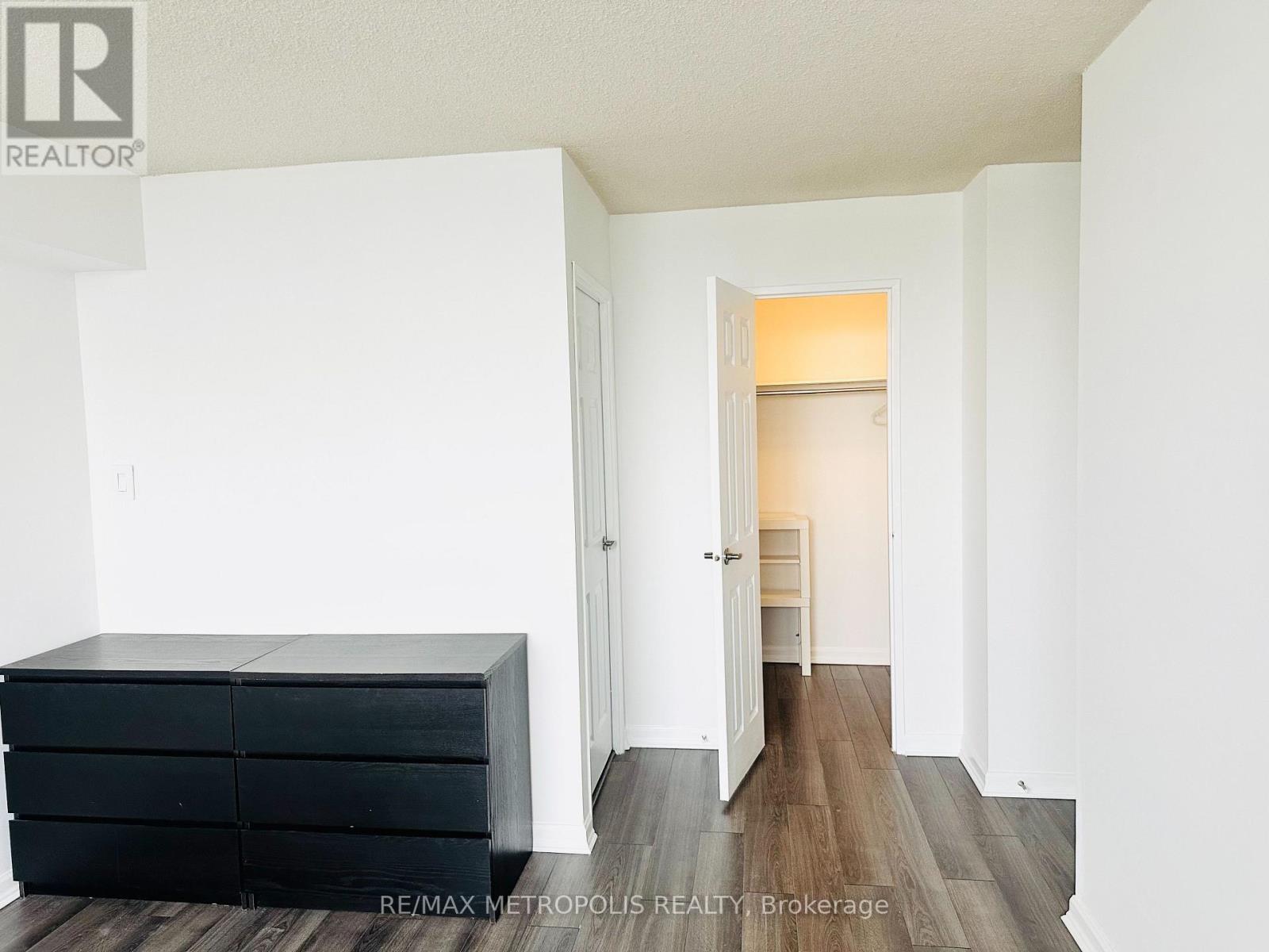 1207 - 80 Antibes Drive Property Photo 9