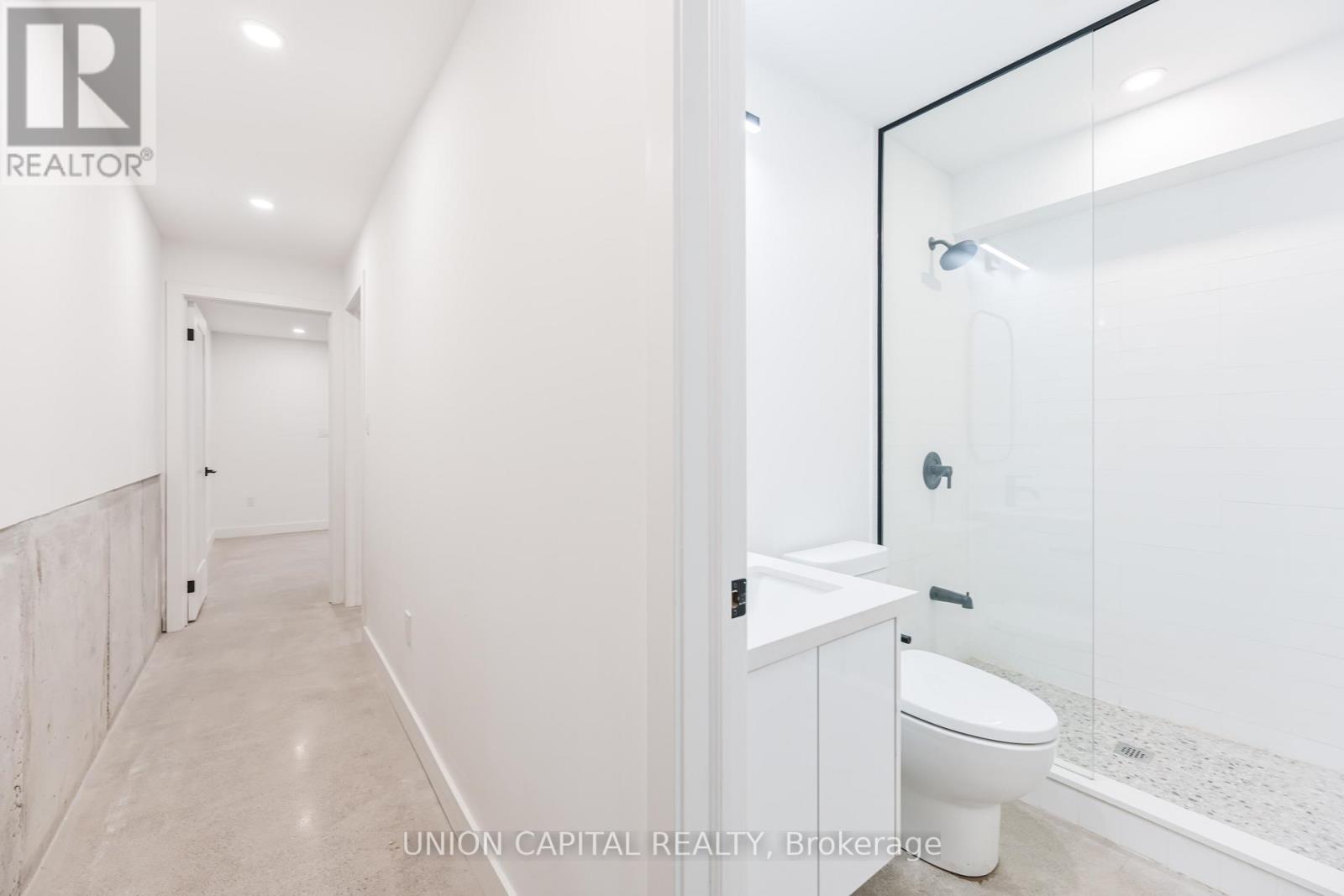 1 - 156 Dovercourt Road Property Photo 6