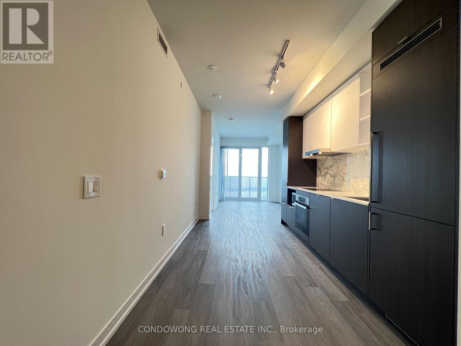 7510 - 55 Cooper Street Property Photo 3