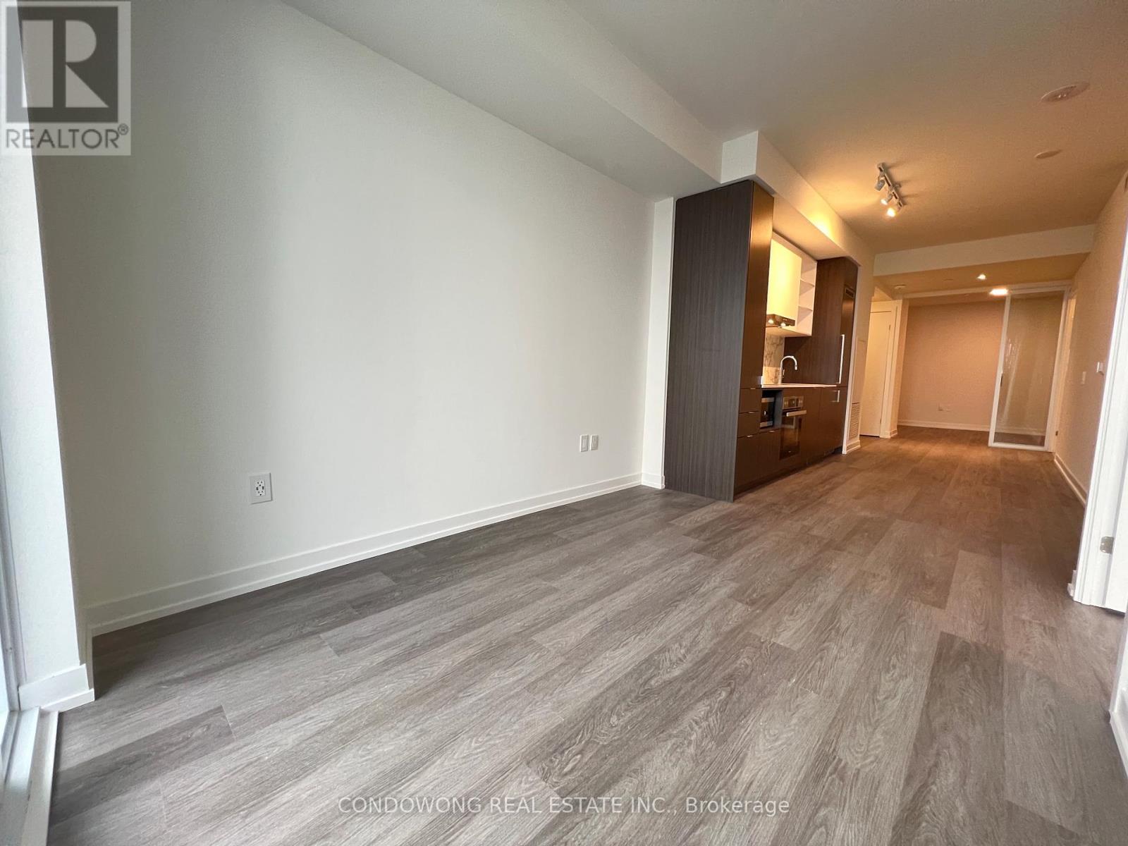 7510 - 55 Cooper Street Property Photo 6