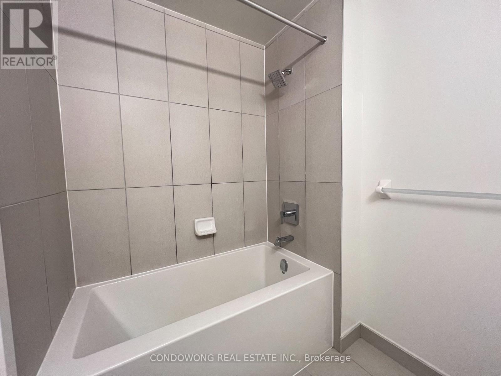 725 - 60 Princess Street Property Photo 4