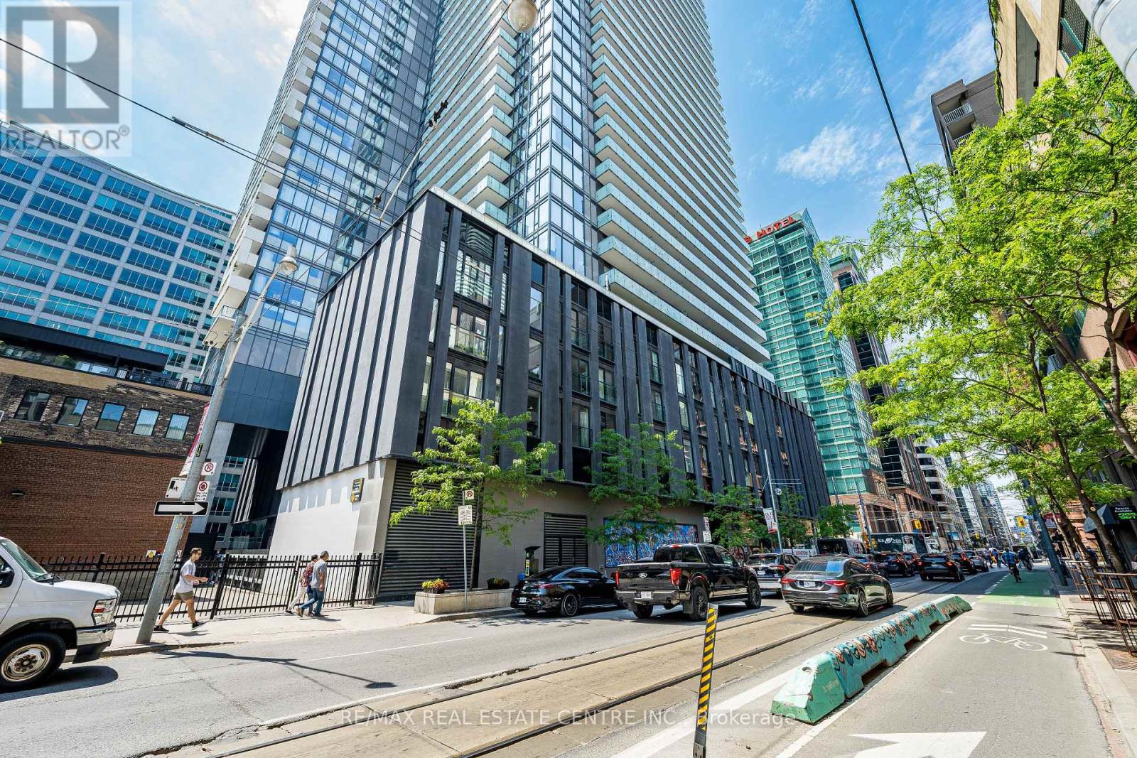 312 - 25 Richmond Street E Photo de la propriété 1