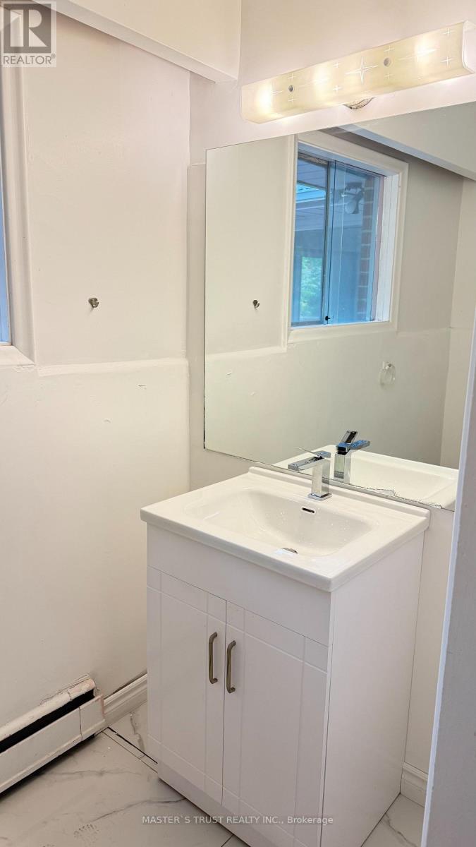 146 Yorkview Drive Property Photo 7