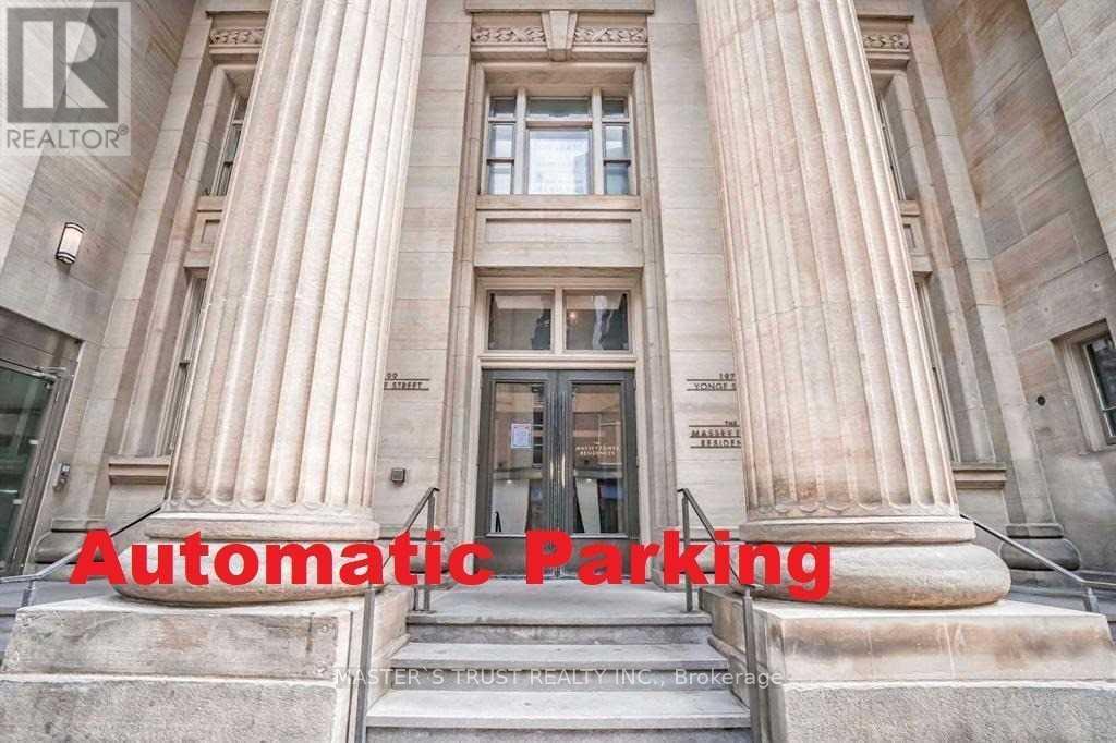 2609 - 197 Yonge Street Property Photo 2