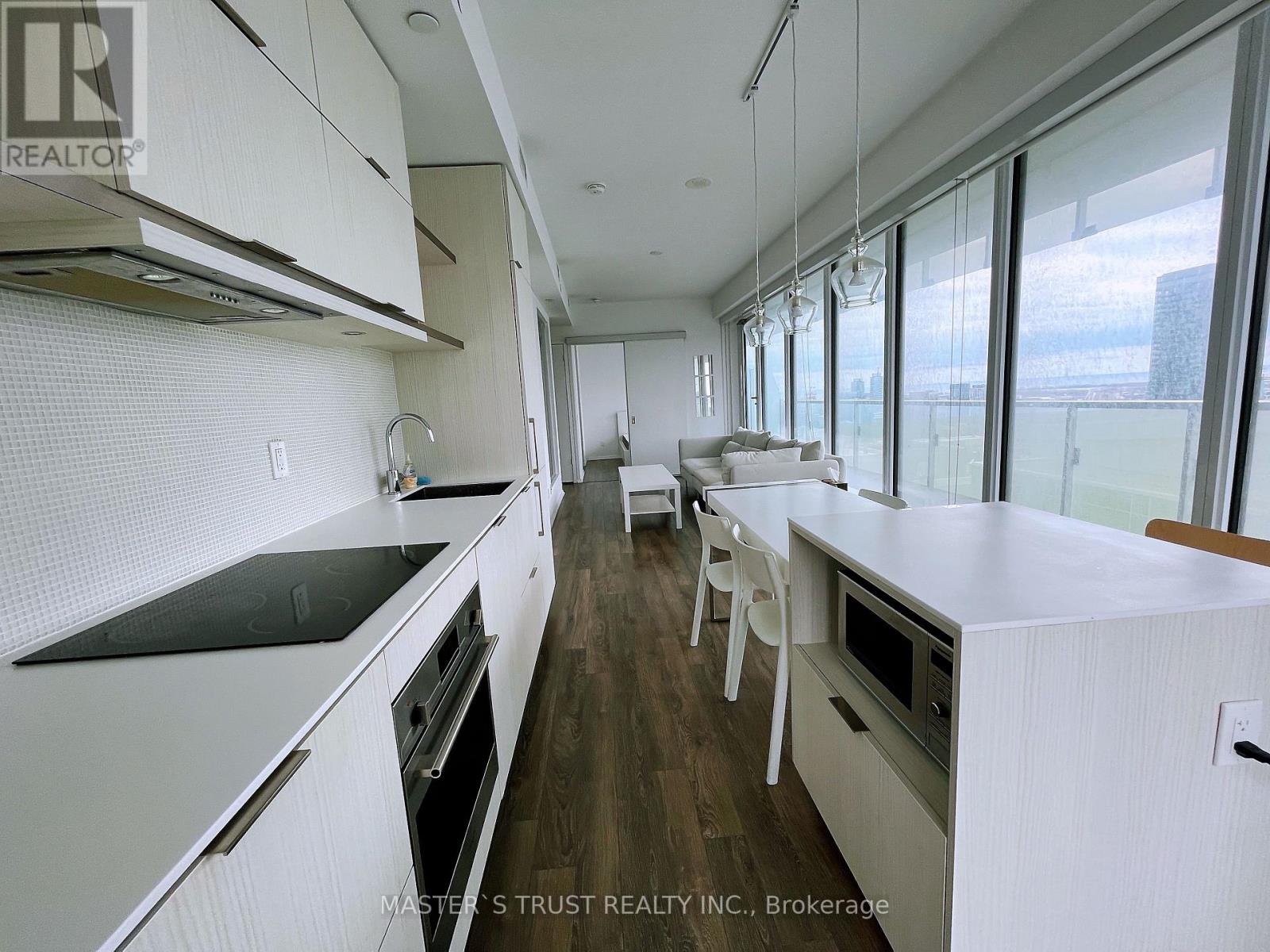 2609 - 197 Yonge Street Property Photo 9
