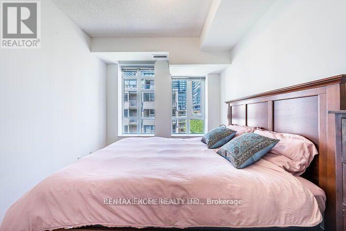 426 - 900 Mount Pleasant Road Property Photo 16